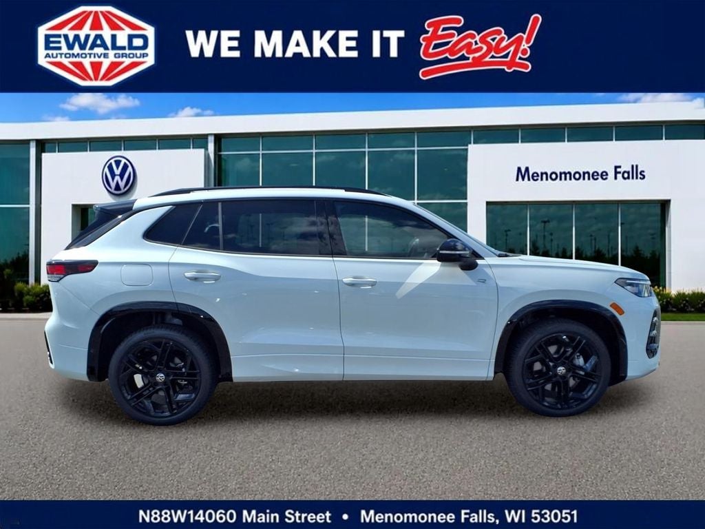 2026 Volkswagen Tiguan 2.0T SE R-Line Black