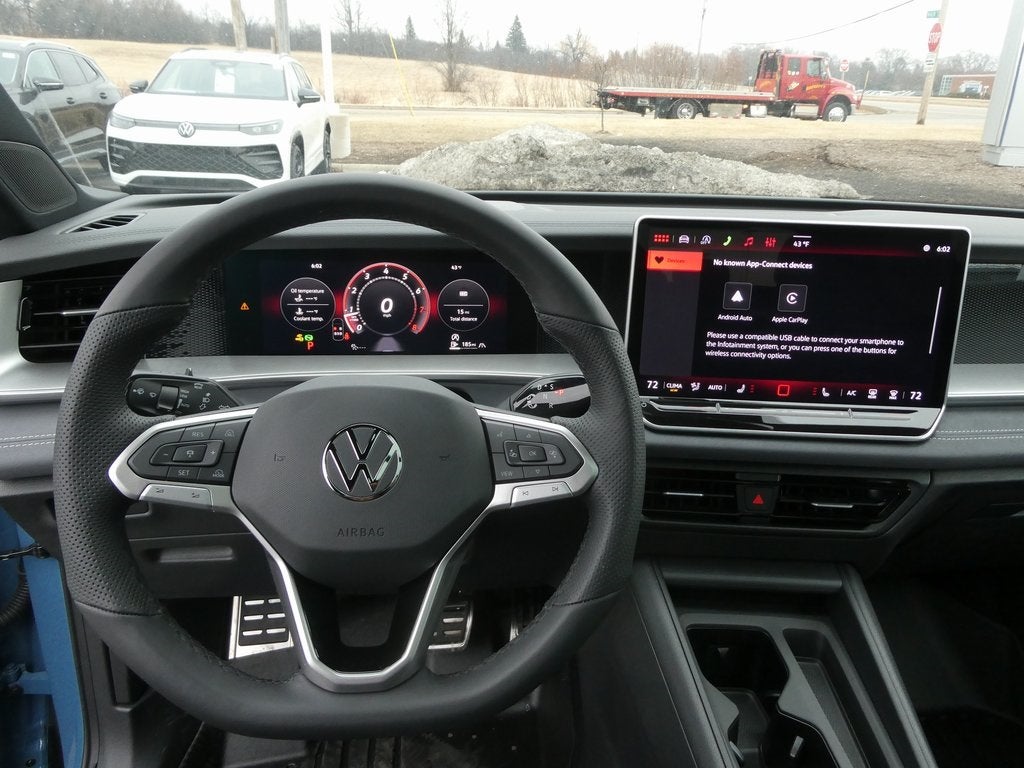 2026 Volkswagen Tiguan 2.0T SE R-Line Black