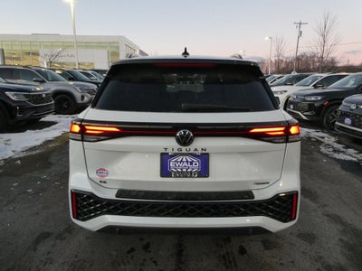 2026 Volkswagen Tiguan 2.0T SE R-Line Black