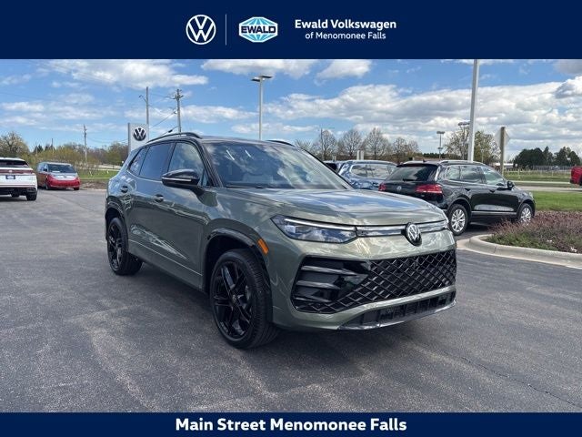 2026 Volkswagen Tiguan 2.0T SE R-Line Black