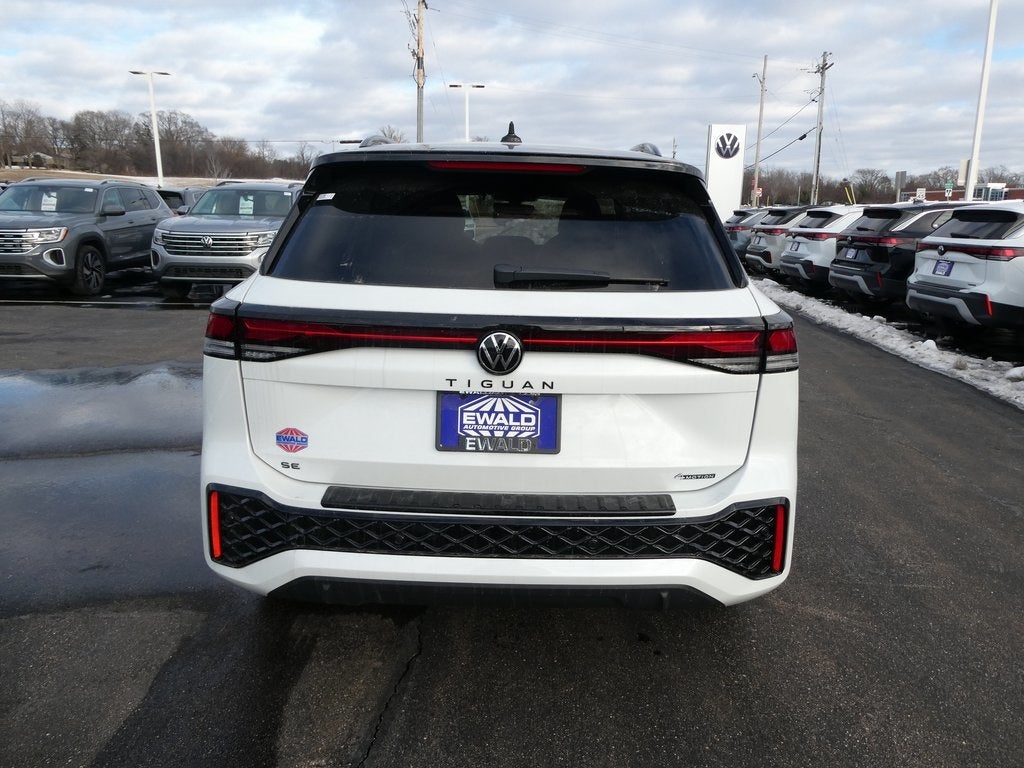 2026 Volkswagen Tiguan 2.0T SE R-Line Black