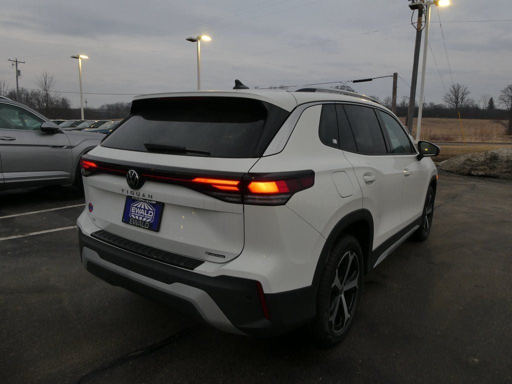 2026 Volkswagen Tiguan 2.0T SE