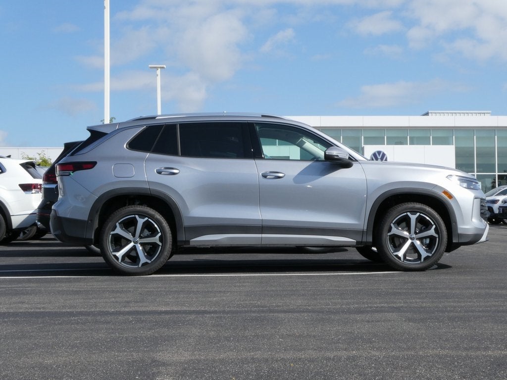 2025 Volkswagen Tiguan 2.0T SE