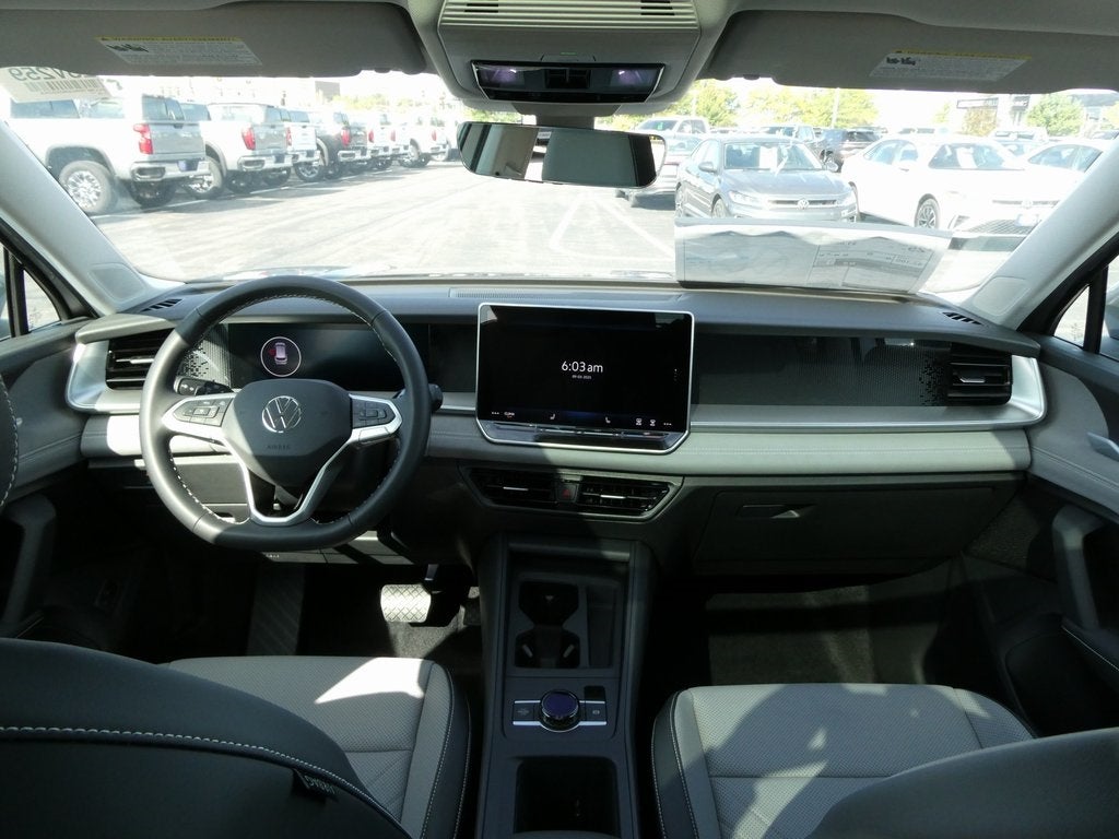 2025 Volkswagen Tiguan 2.0T SE