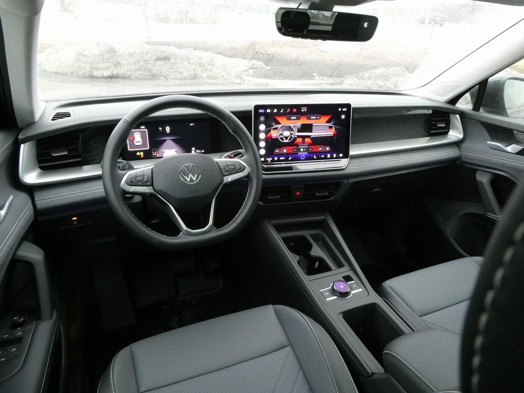 2026 Volkswagen Tiguan 2.0T SE