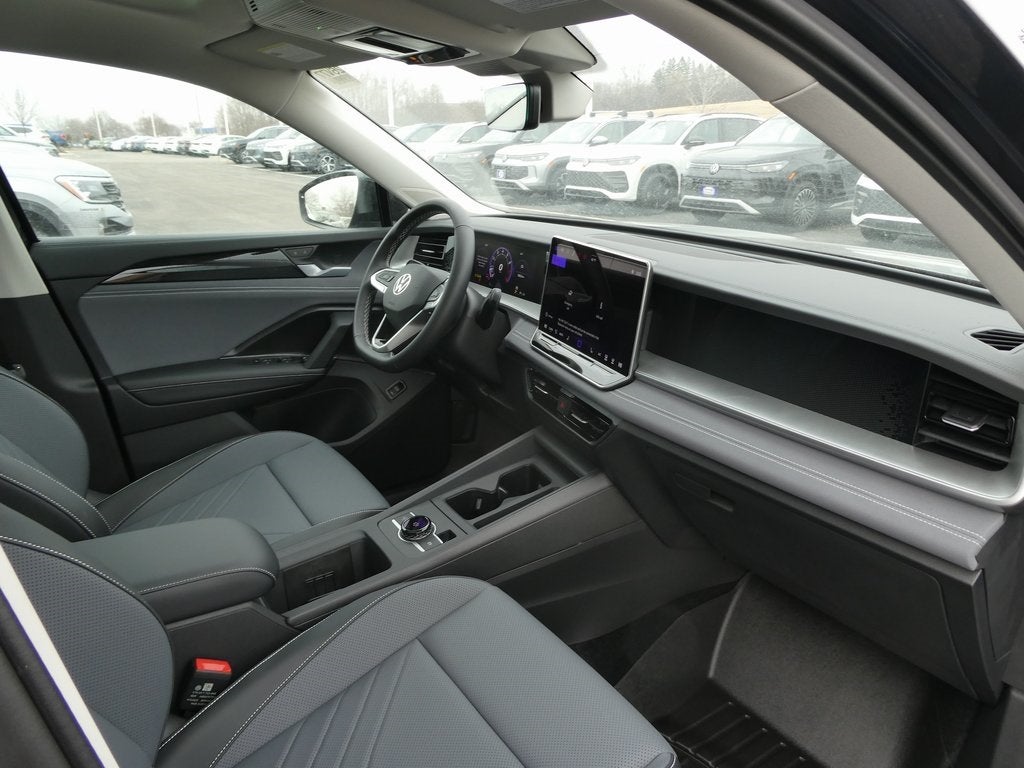 2026 Volkswagen Tiguan 2.0T SE