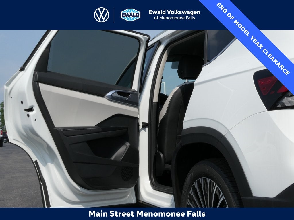 2025 Volkswagen Taos 1.5T SE