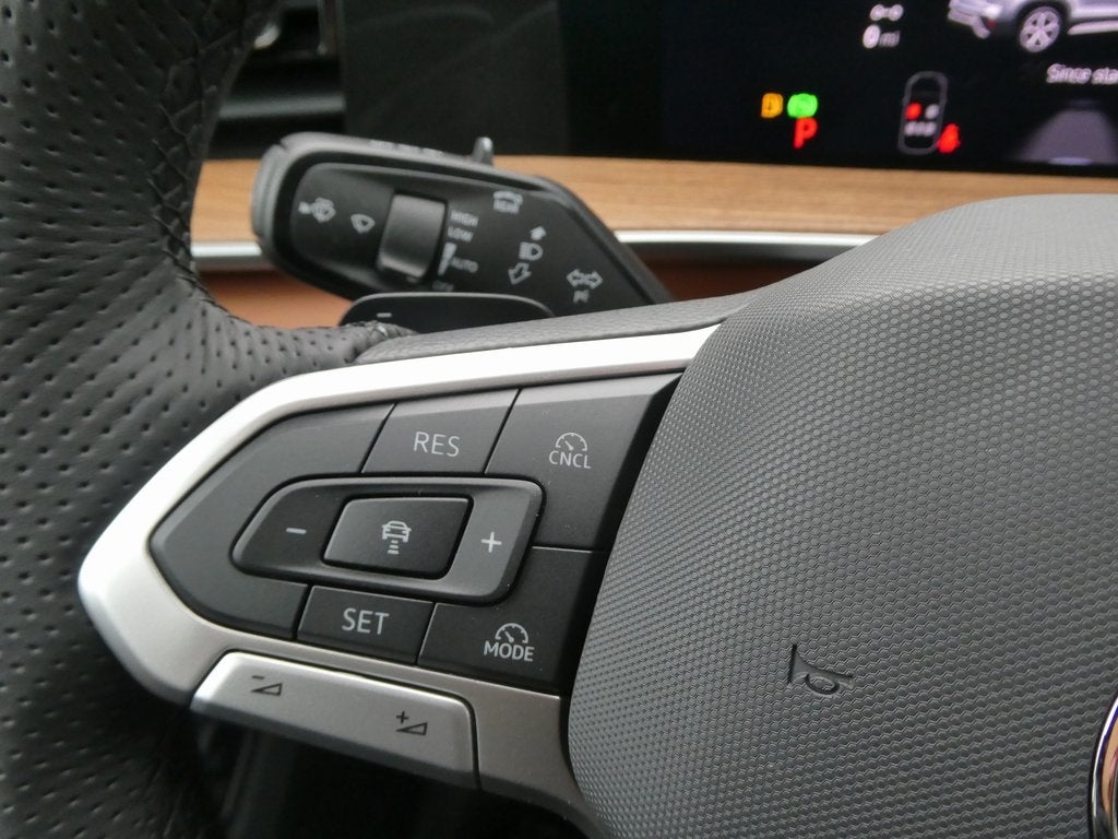 2026 Volkswagen Tiguan 2.0T SEL R-Line Turbo