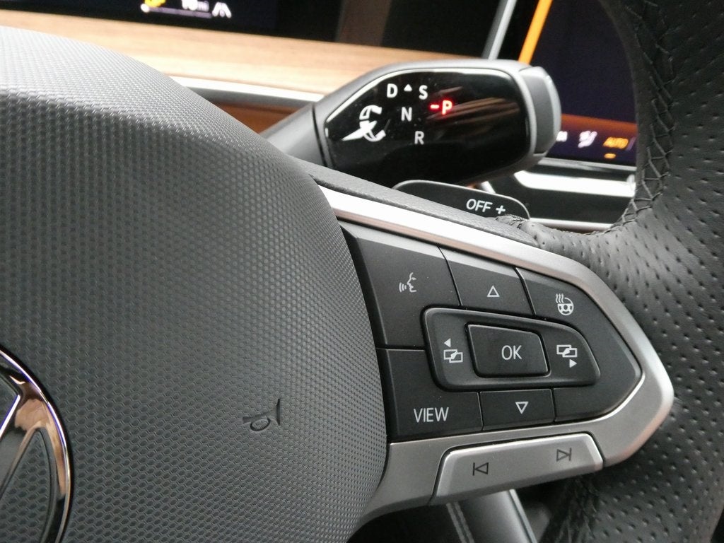 2026 Volkswagen Tiguan 2.0T SEL R-Line Turbo