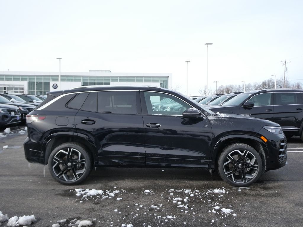 2026 Volkswagen Tiguan 2.0T SEL R-Line Turbo