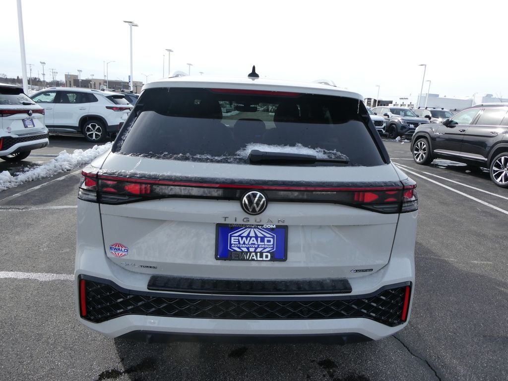 2026 Volkswagen Tiguan 2.0T SEL R-Line Turbo