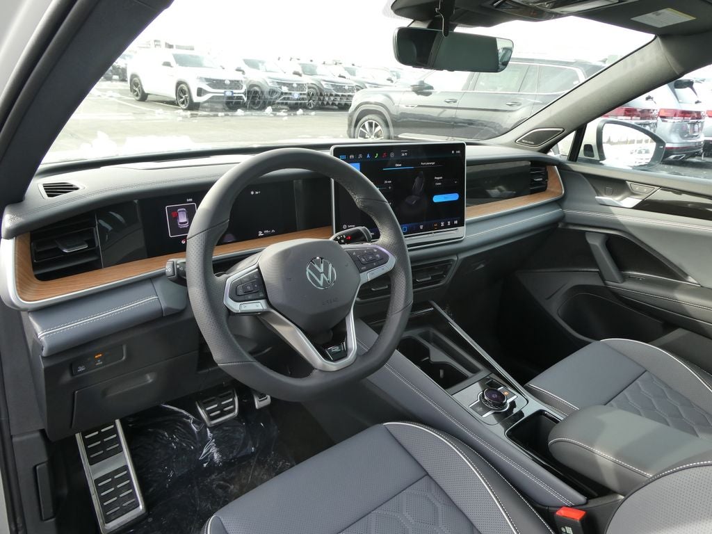 2026 Volkswagen Tiguan 2.0T SEL R-Line Turbo