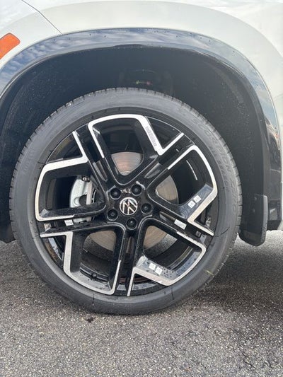 2026 Volkswagen Tiguan 2.0T SEL R-Line Turbo