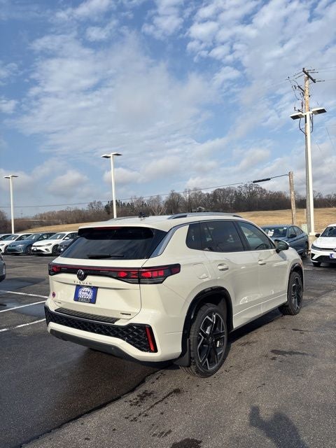 2026 Volkswagen Tiguan 2.0T SEL R-Line Turbo