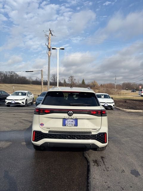 2026 Volkswagen Tiguan 2.0T SEL R-Line Turbo