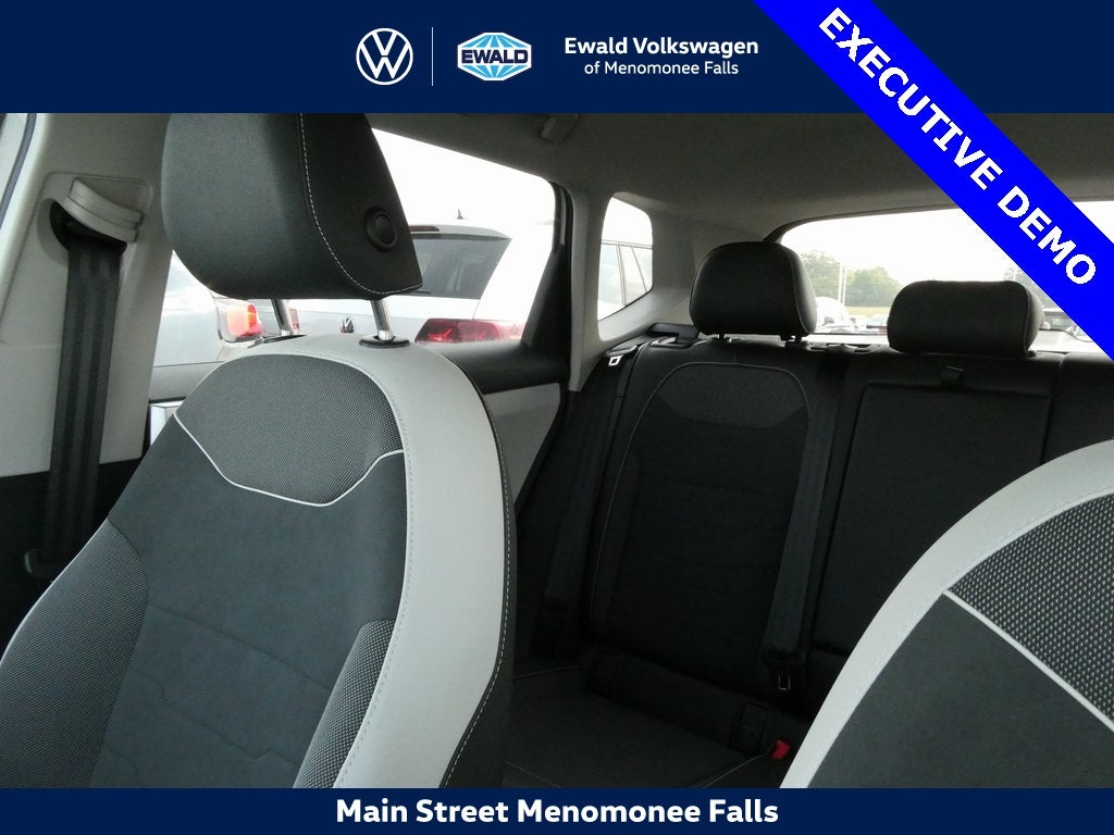 2025 Volkswagen Taos 1.5T SE