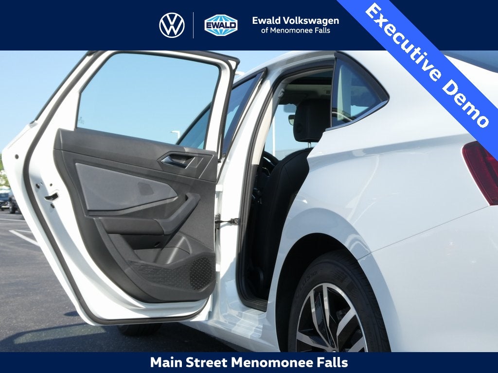 2025 Volkswagen Jetta 1.5T SE