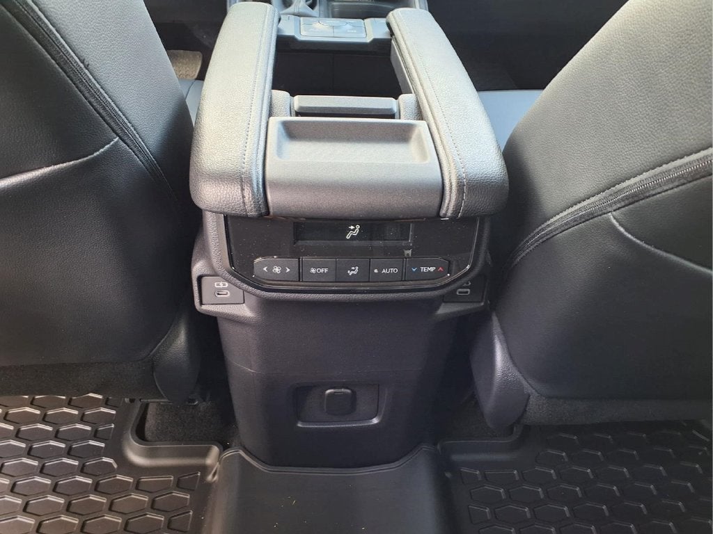 2026 Toyota Grand Highlander Base