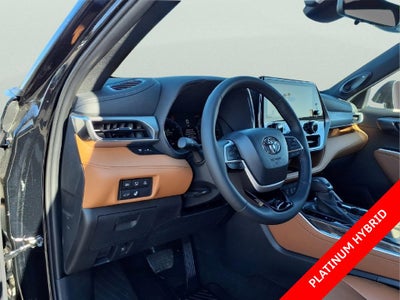 2026 Toyota Highlander Hybrid Platinum