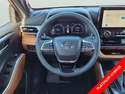 2026 Toyota Highlander Hybrid Platinum