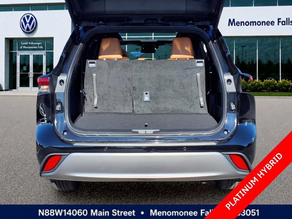 2026 Toyota Highlander Hybrid Platinum