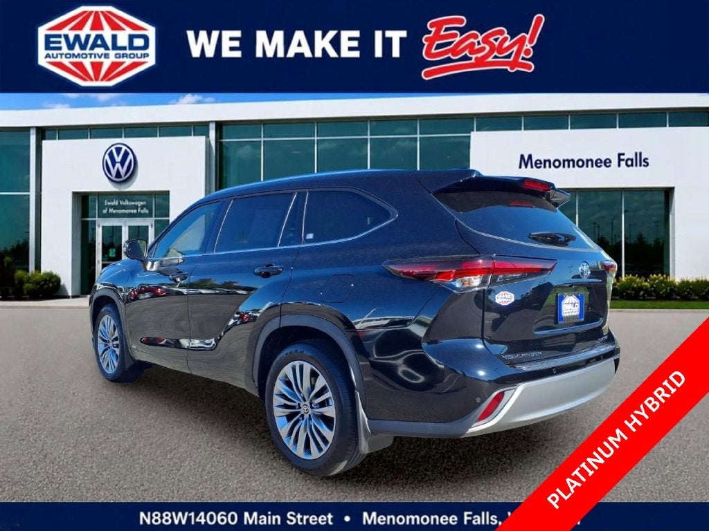 2026 Toyota Highlander Hybrid Platinum
