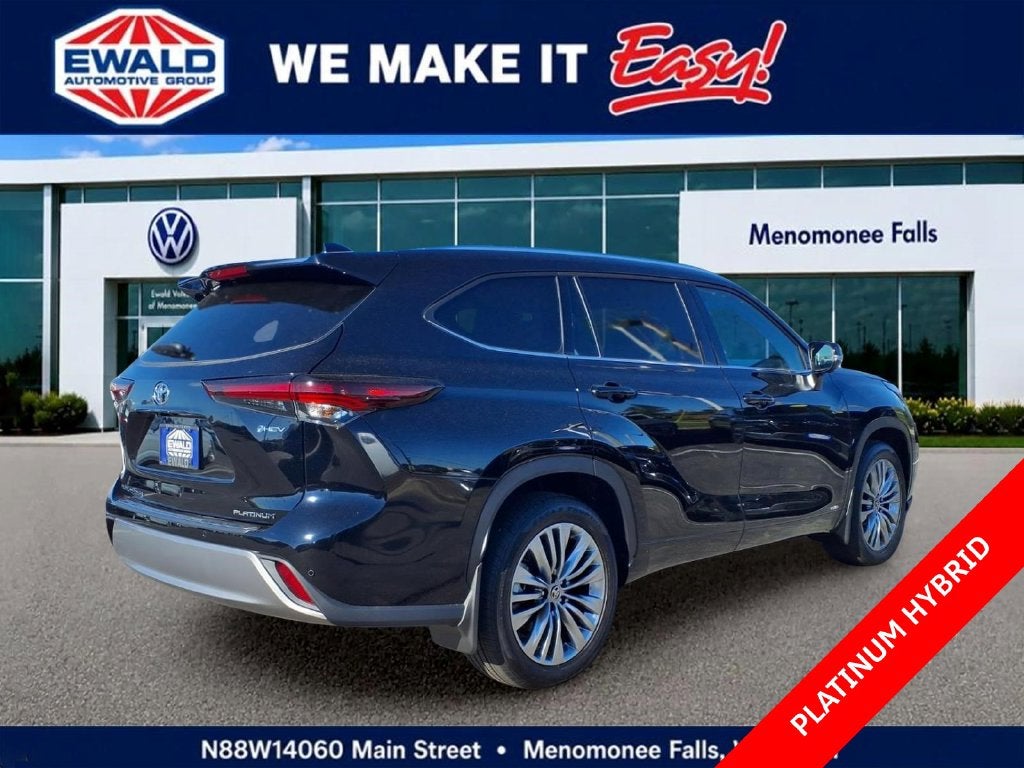 2026 Toyota Highlander Hybrid Platinum