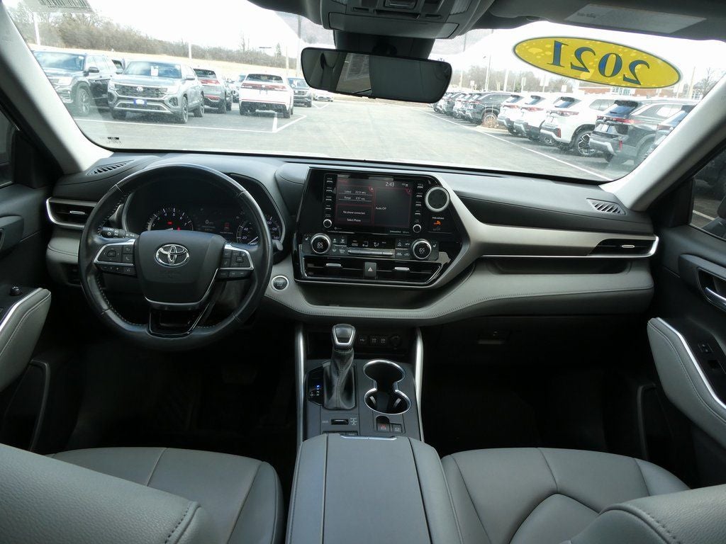 2021 Toyota Highlander XLE