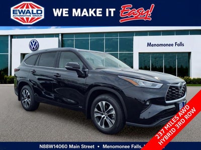 2026 Toyota Highlander Hybrid XLE