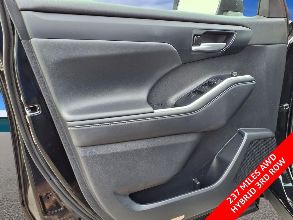 2026 Toyota Highlander Hybrid XLE