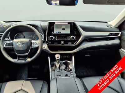 2026 Toyota Highlander Hybrid XLE