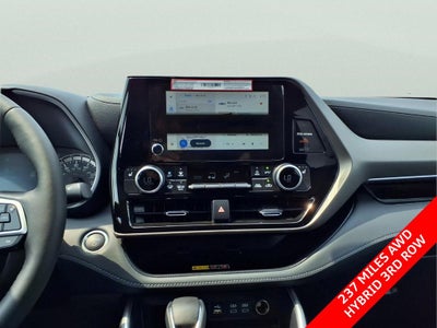 2026 Toyota Highlander Hybrid XLE