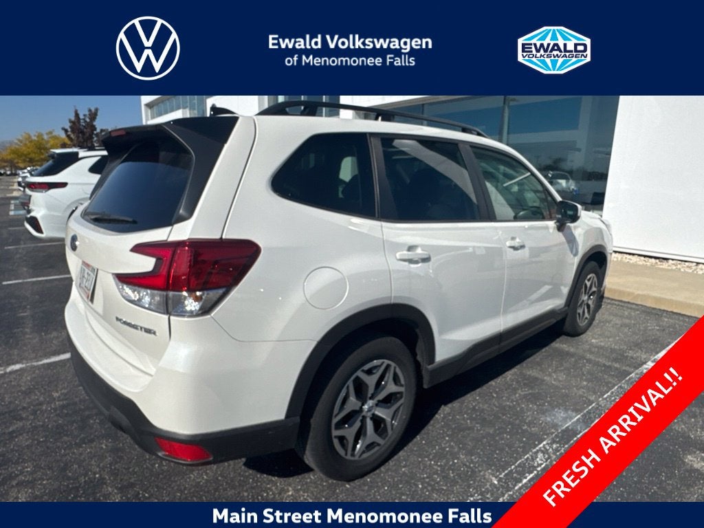 2024 Subaru Forester Premium