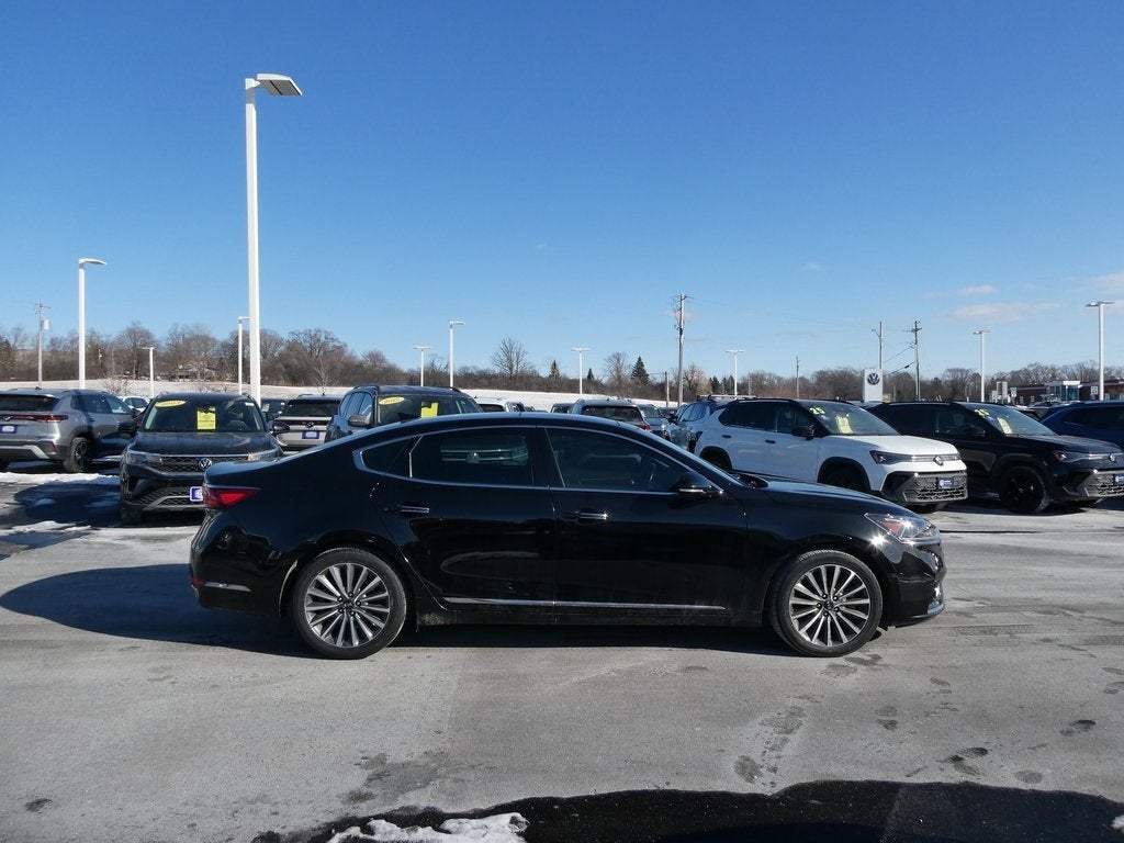 2018 Kia Cadenza Premium