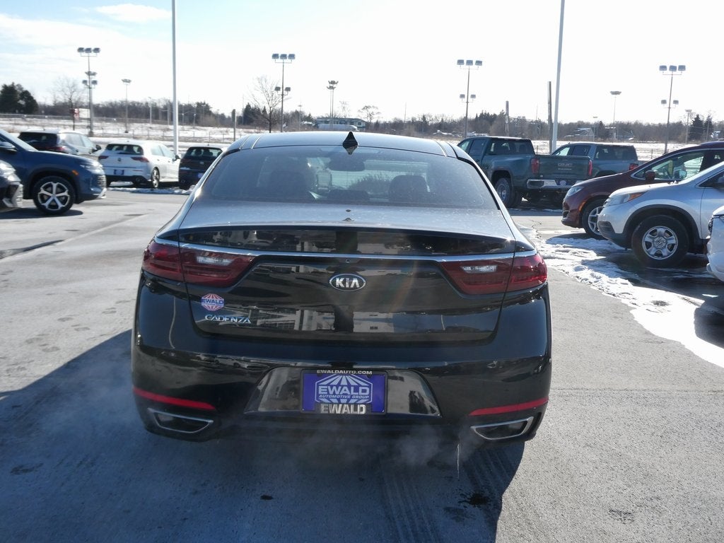2018 Kia Cadenza Premium
