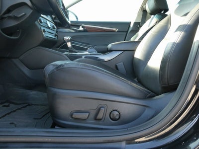 2018 Kia Cadenza Premium