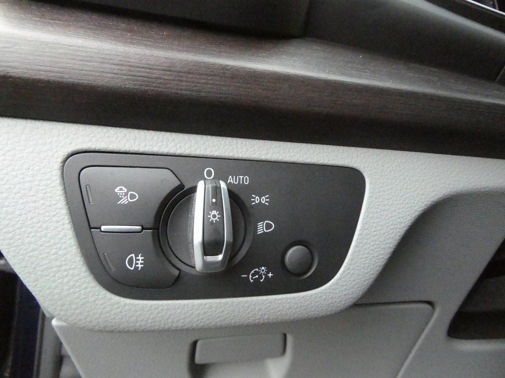 2022 Audi Q5 45 S line Premium Plus quattro