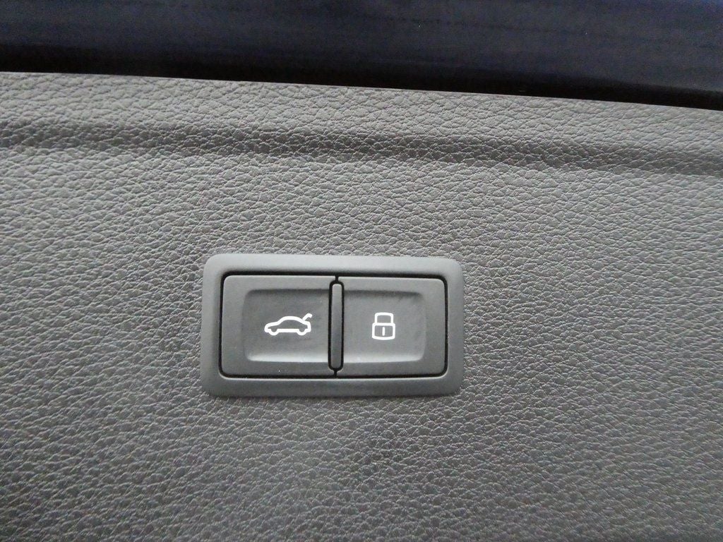 2022 Audi Q5 45 S line Premium Plus quattro