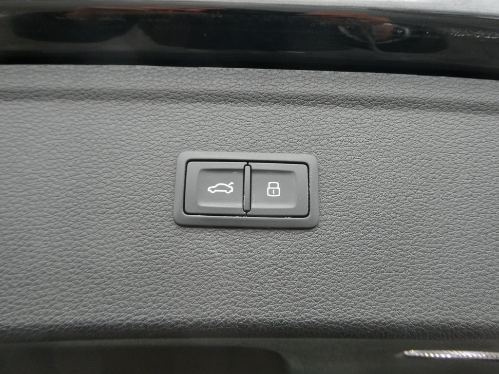 2022 Audi Q5 45 S line Premium Plus quattro