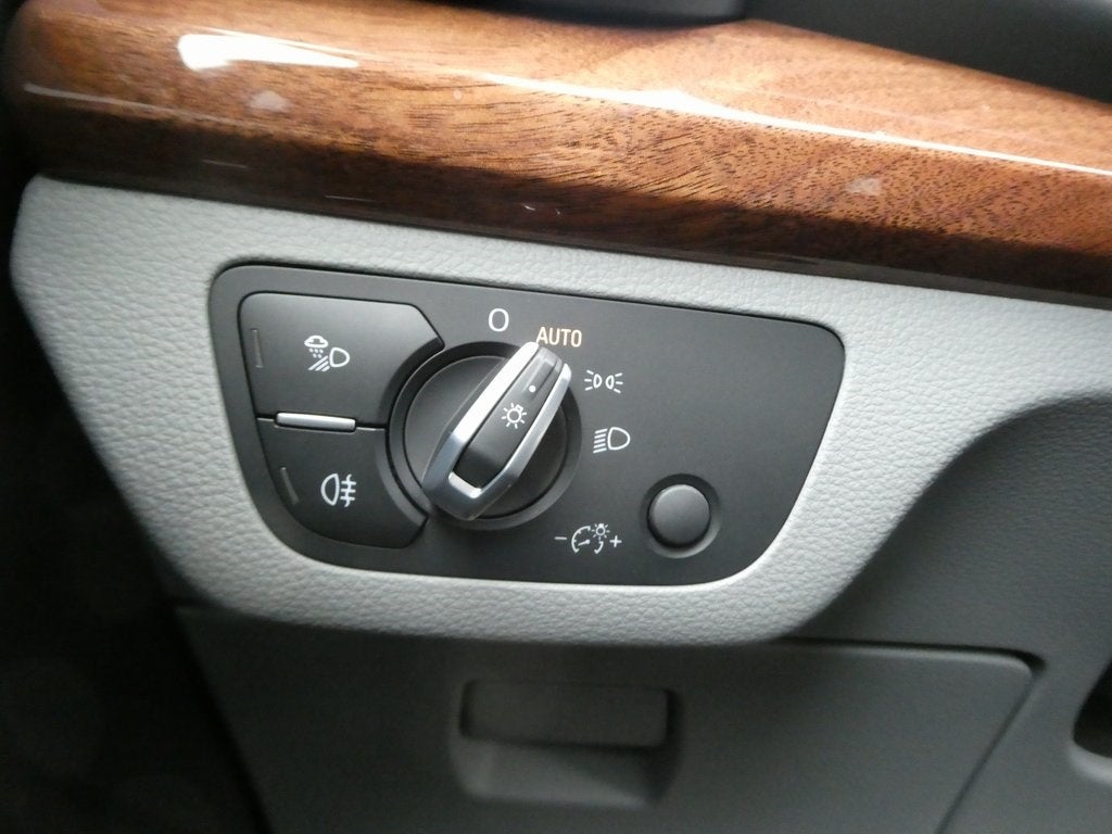 2022 Audi Q5 45 S line Premium Plus quattro