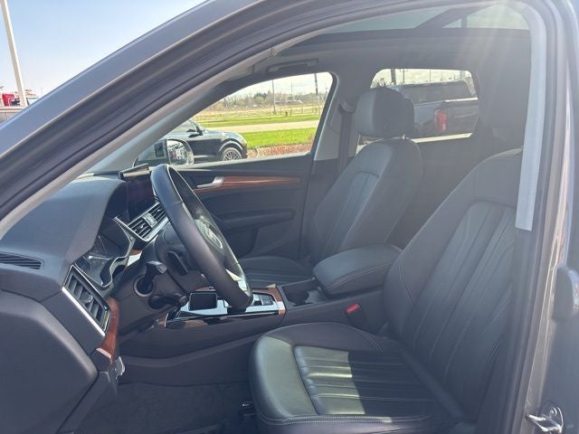 2023 Audi Q5 45 S line Premium quattro