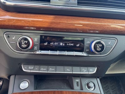 2023 Audi Q5 45 S line Premium quattro
