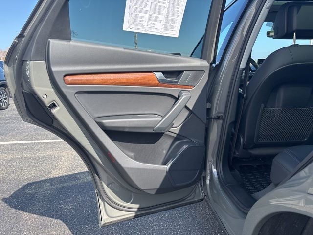2023 Audi Q5 45 S line Premium quattro