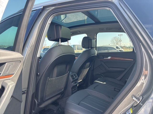 2023 Audi Q5 45 S line Premium quattro