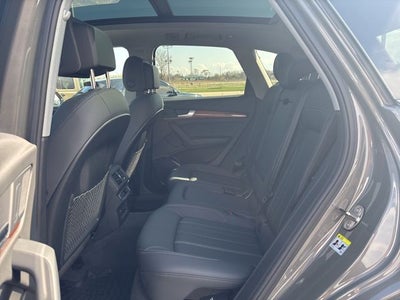 2023 Audi Q5 45 S line Premium quattro