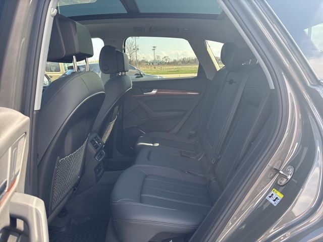 2023 Audi Q5 45 S line Premium quattro