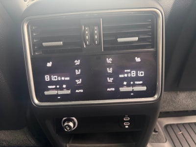 2021 Porsche Cayenne Base