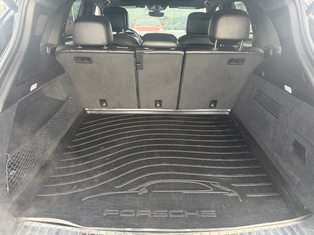 2021 Porsche Cayenne Base