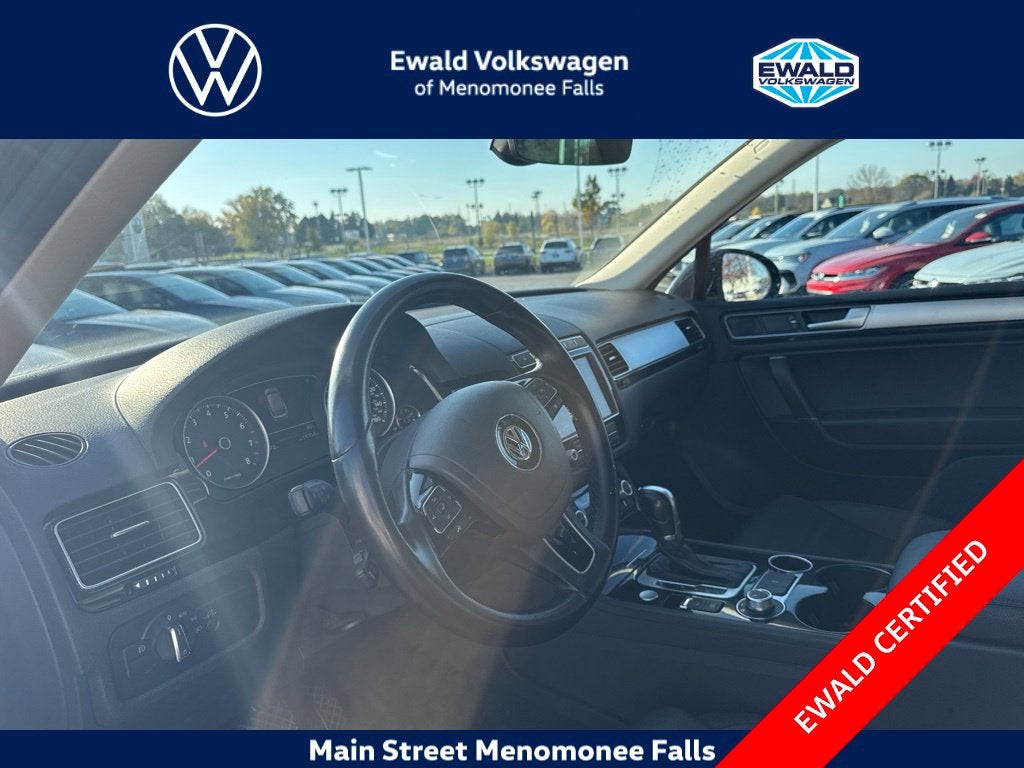 2017 Volkswagen Touareg V6 Sport 4Motion