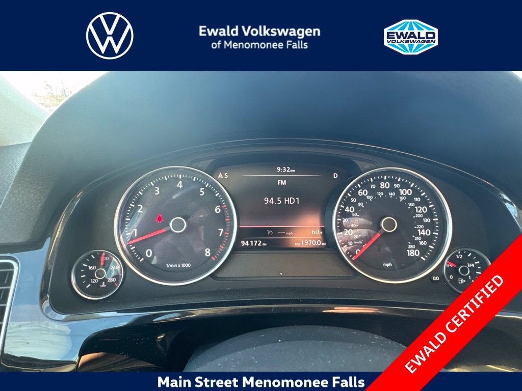 2017 Volkswagen Touareg V6 Sport 4Motion